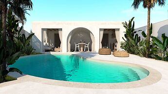 BYBLOS ARIA-THE SEASIDE LUXURY VILLA