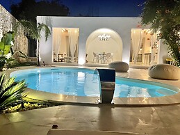 BYBLOS ARIA-THE SEASIDE LUXURY VILLA