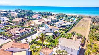 Casa Vacanze Mare Nostrum beach front