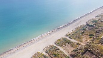 Casa Vacanze Mare Nostrum beach front