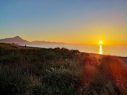 Casa Vacanze Mare Nostrum beach front