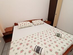 Holiday House Danica