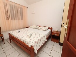 Holiday House Danica