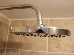 12 Guests 5-bedroom House in Central Birmingham