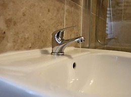 12 Guests 5-bedroom House in Central Birmingham