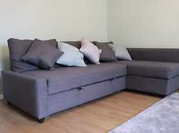 12 Guests 5-bedroom House in Central Birmingham