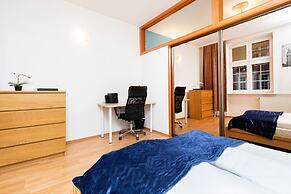 Złotników Old Town Apartament by Renters