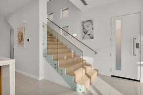 Breathtaking Luxury Villa Architectural Jewel