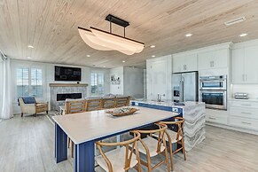 226 South Fletcher 3rd Floor 3 Bedroom Home by RedAwning