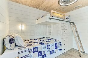 226 South Fletcher 3rd Floor 3 Bedroom Home by RedAwning