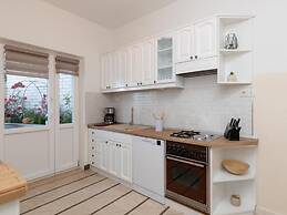 Apartment Villa Andro