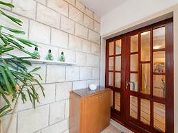 Apartment Villa Andro