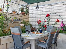 Apartment Villa Andro