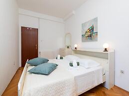 Apartment Villa Andro