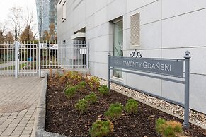 Warsaw Słomińskiego by Renters