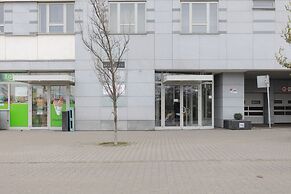 Warsaw Słomińskiego by Renters