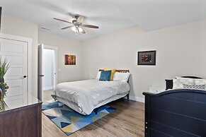 Escape Peak 5 Bedroom Home by RedAwning