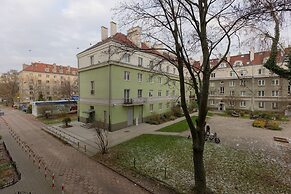 Studio Al.niepodległości by Renters