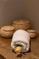 Studio Al.niepodległości by Renters