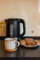 Studio Al.niepodległości by Renters