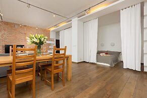 Studio Al.niepodległości by Renters