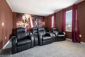 Wonderful Home With Movie Room Near Disney