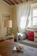 Maria Farmhouse Apartment in Wine Resort in Lucca