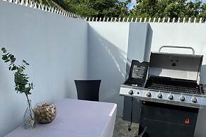 3 Bed Villa Sleeps 5 With Pets & Enclosed Garden