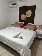 Stylish 3-bed House in Brakkeput Meimei