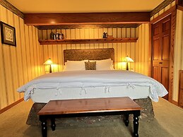 Country Willows Inn and Estate