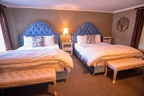 Country Willows Inn and Estate