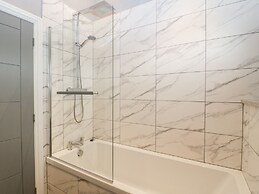 1 Oak Park