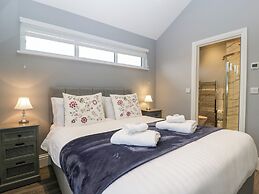 1 Oak Park