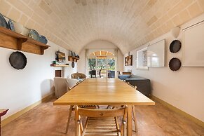 2770 Uliveto Valeria - Trullo Melograno by Perle di Puglia