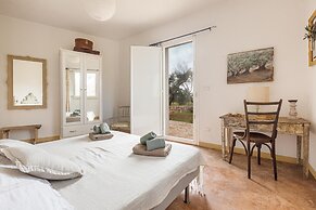 2770 Uliveto Valeria - Trullo Melograno by Perle di Puglia