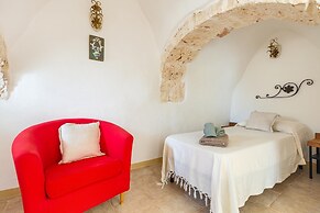 2770 Uliveto Valeria - Trullo Melograno by Perle di Puglia