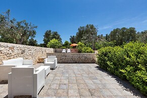 1963 Villa Ajeni by Perle di Puglia