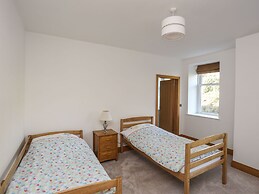 Bryn Mel Manor Straits View