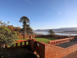 Bryn Mel Manor Straits View