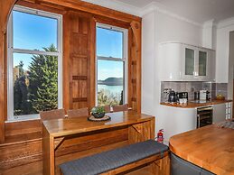 Bryn Mel Manor Straits View