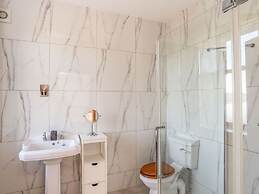 Bryn Mel Manor Straits View