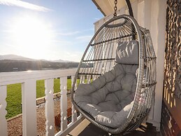 Bryn Mel Manor Straits View