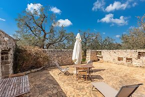 2771 Uliveto Valeria - Trullo Palma by Perle di Puglia