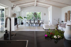 Stunning Ocean View and Private Beach