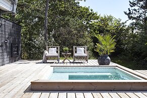 Stunning Ocean View and Private Beach