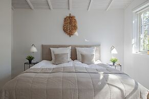 Stunning Ocean View and Private Beach