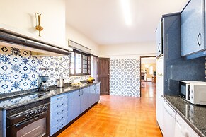 Villa Royal Sandals