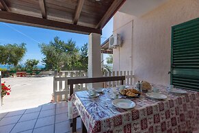 2918 Il Bacio del Sole - Trilocale Matteo by Barbarhouse