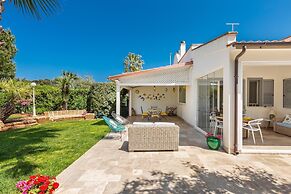 2950 Villa Acquamarina by Perle di Puglia