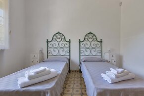 2374 Villa Costa Merlata by Perle di Puglia